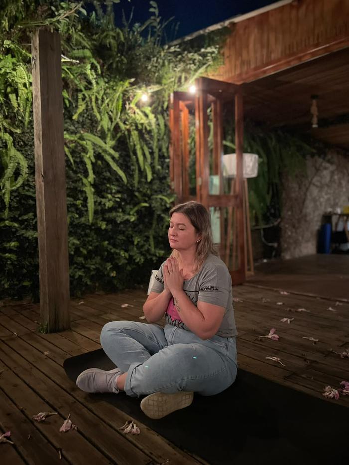 Momento de meditação durante o curso